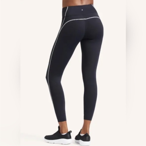 Peloton Move Mission Reflective Seam Legging Activewear Black - Picture 2 of 8